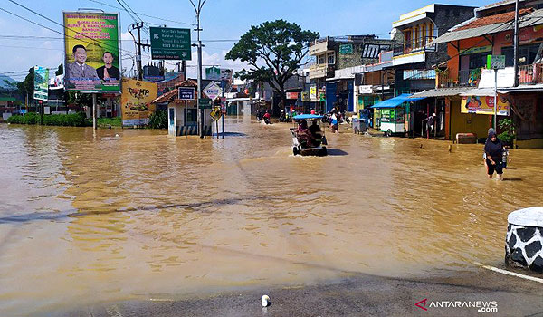 puluhan-ribu-warga-terdampak-banjir-di-kabupaten-bandung