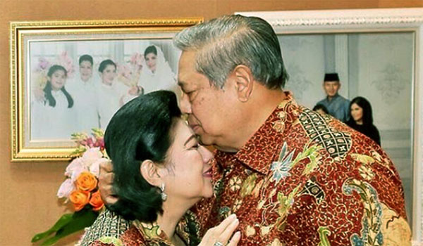 sby-ingin-berikan-ciuman-terakhir-untuk-sang-istri