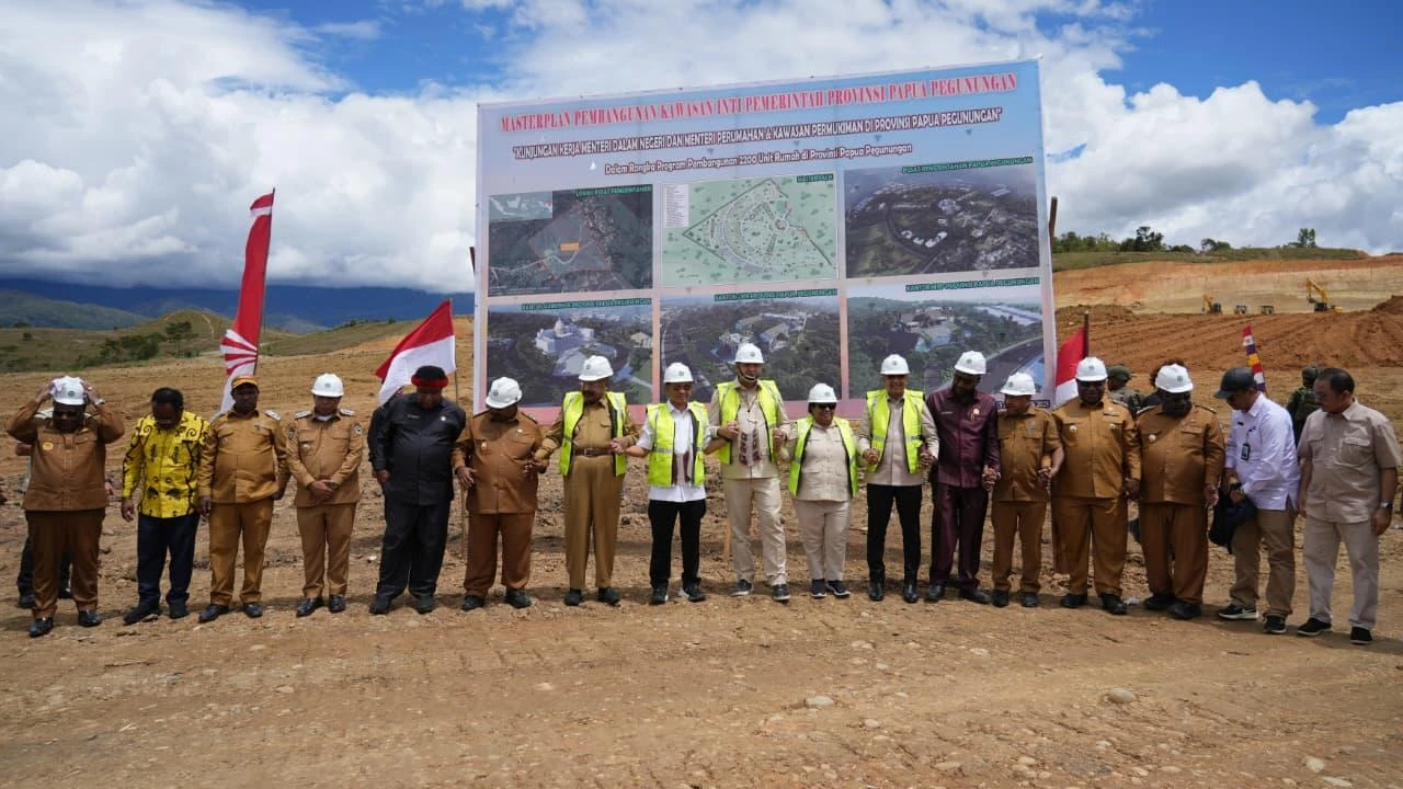 kemendagri-dukung-kementrian-pkp-bangun-2200-rumah-di-papua
