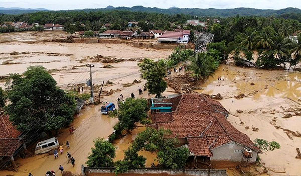 3-korban-banjir-di-lebak-banten-meninggal