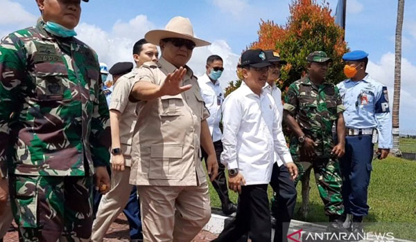 menhan-prabowo-cek-penanganan-observasi-wni-di-natuna