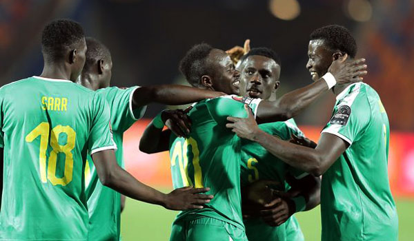 gol-sadio-sane-antar-senegal-ke-perempat-final