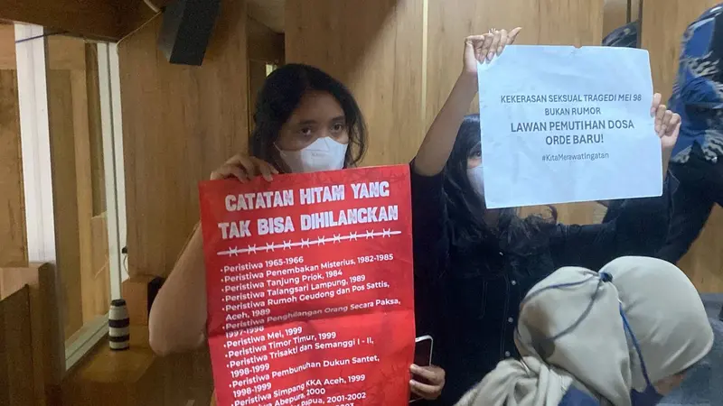 koalisi-masyarakat-sipil-tolak-pemutihan-sejarah-hingga-geruduk-fadli