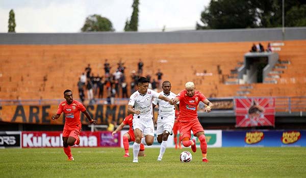 persipura-tersungkur-di-kandang-borneo-fc