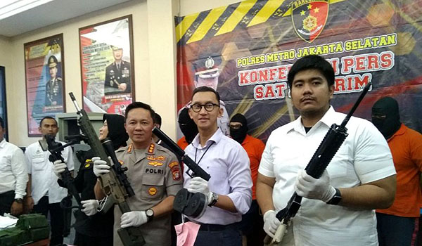 polisi-tangkap-penjual-senpi-kepada-pengemudi-lamborghini-koboi