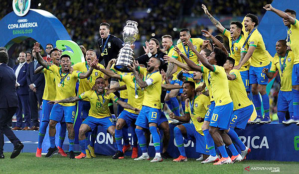 skuat-brasil-balas-tudingan-messi-copa-america-2019-telah-dibeli