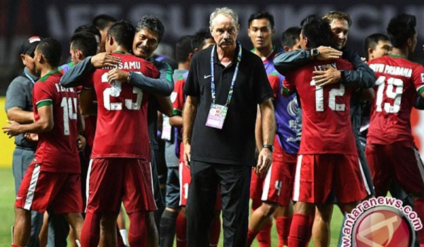 eks-pelatih-timnas-indonesia-alfred-riedl-meninggal-dunia