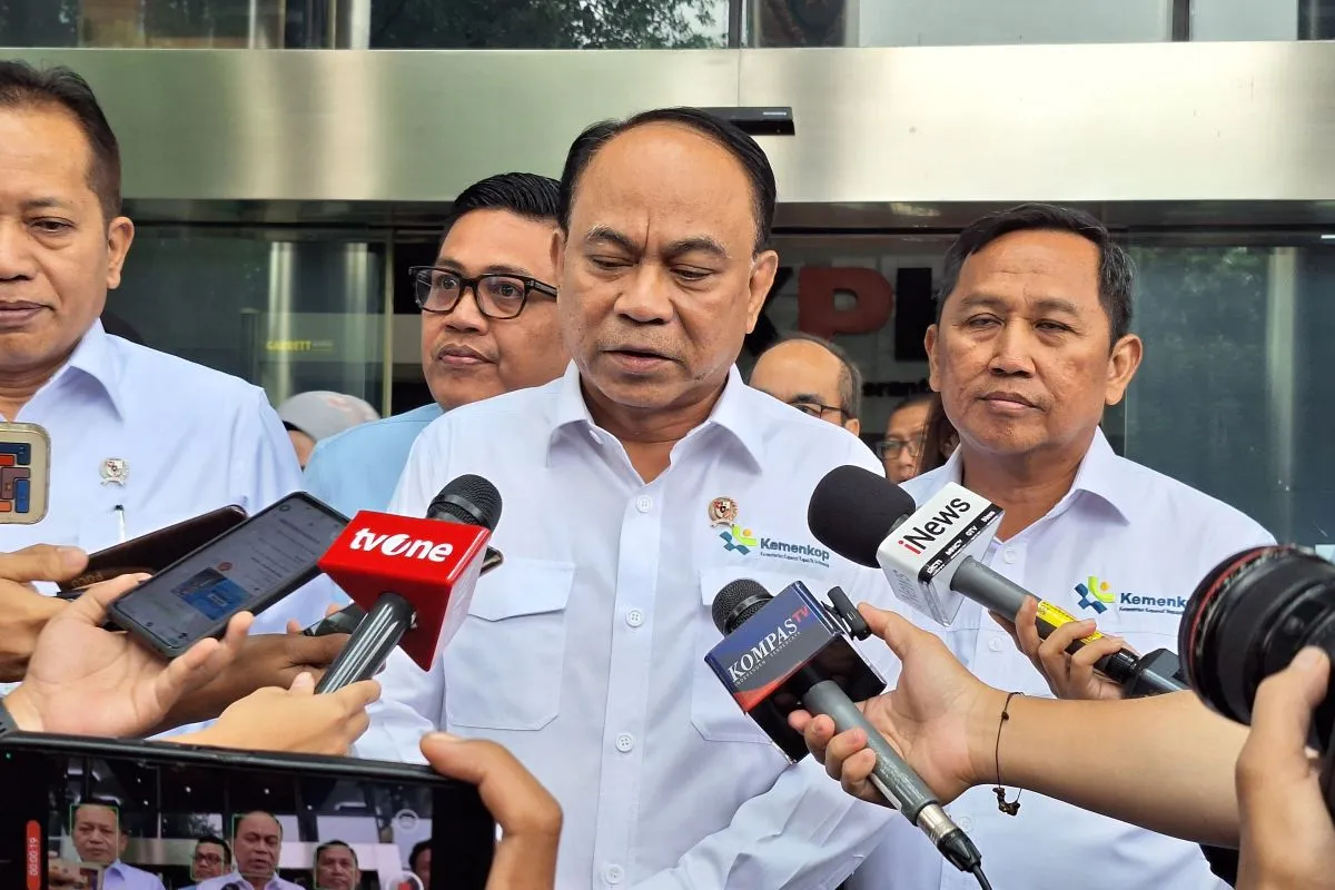 menkop-minta-kpk-awasi-pelaksanaan-kopdes-merah-putih-dari-korupsi