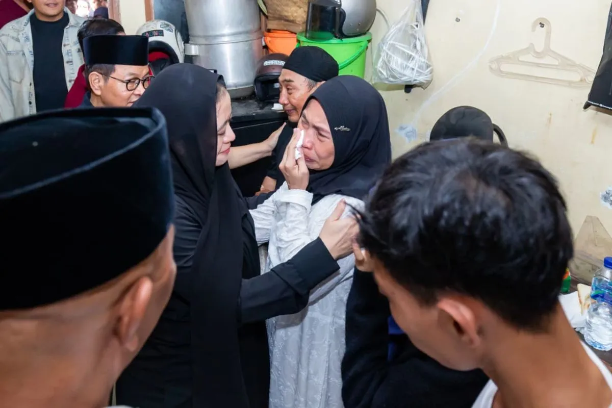 puan-bantuan-pendidikan-adik-affan-dan-motor-untuk-ayahnya