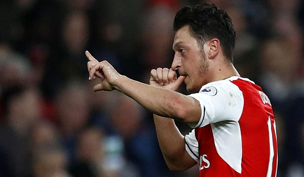 jadi-korban-perampokan-ozil-dan-kolasinac-diistirahatkan-arsenal