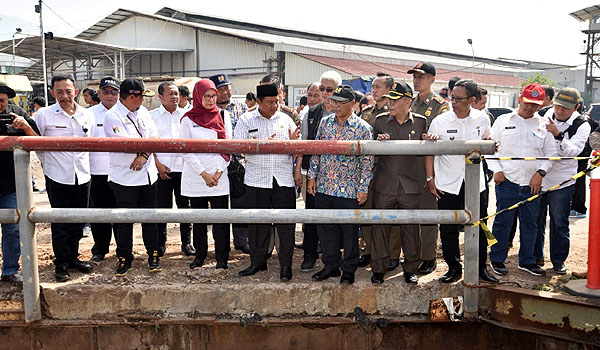 wagub-jabar-tinjau-lokasi-banjir-dan-macet-di-area-pt-kahatex