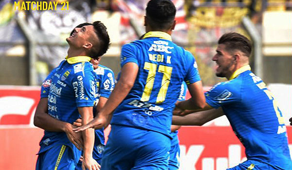 persib-gasak-arema-fc-di-jalak-harupat