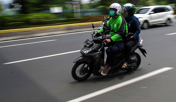 lembaga-demografi-ui-sarankan-ojol-tetap-bawa-penumpang-selama-psbb