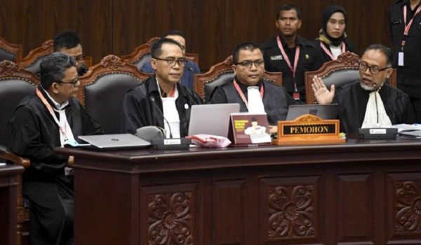 polri-dituding-memihak-jokowi-kasus-kapolsek-pasirwangi-jadi-bukti