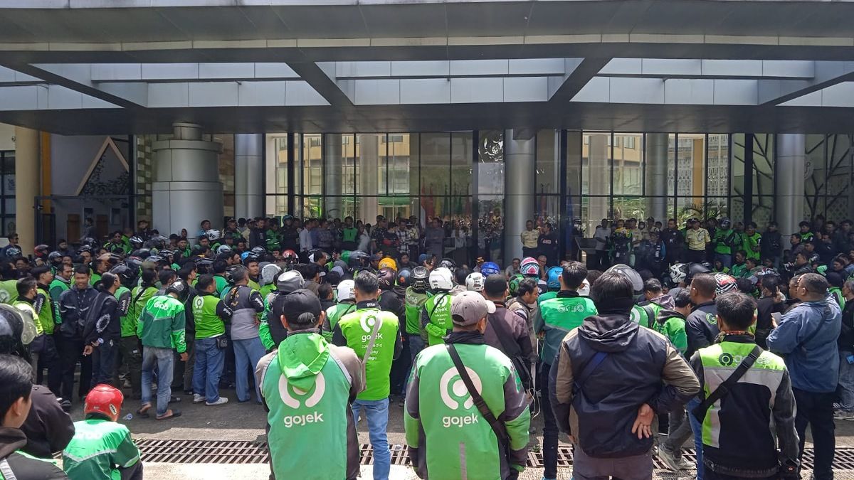 ojol-protes-qr-code-unpad-kampus-buka-akses-sementara