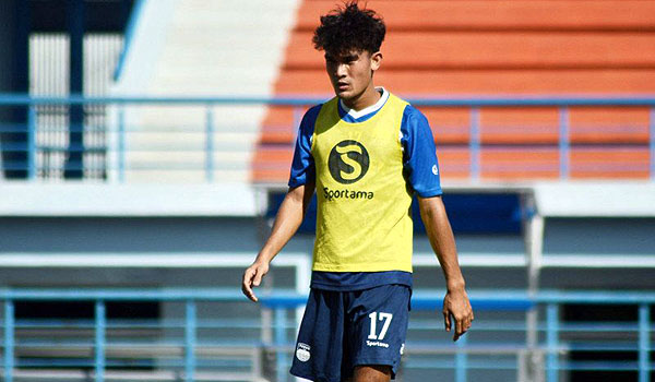 di-malaysia-zalnando-siap-buktikan-pantas-jadi-starter-persib