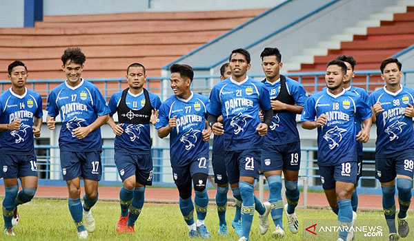 robert-sebut-asia-challenge-turnamen-tepat-untuk-pemain-muda-persib