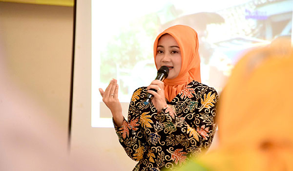 tips-jadi-public-speaker-dari-atalia-ridwan-kamil