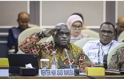 menteri-ham-buka-suara-soal-penolakan-mbg-di-papua