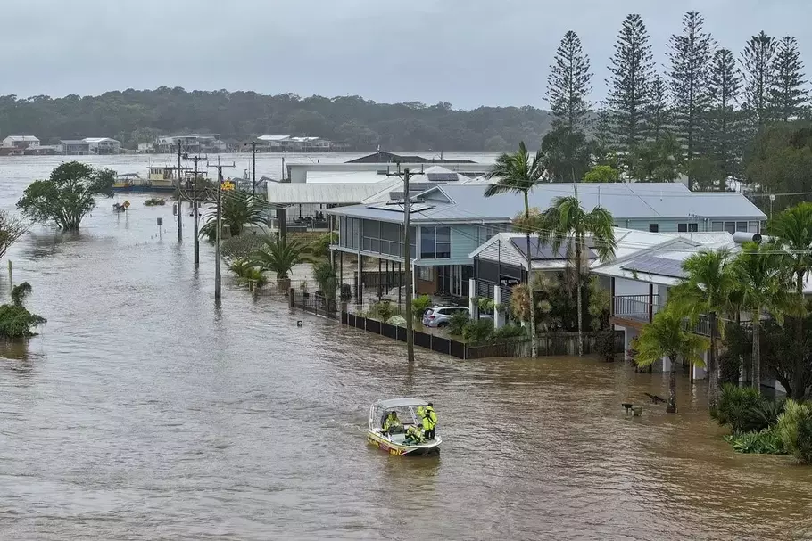 australia-timur-diterjang-banjir-bandang-4-orang-tewas