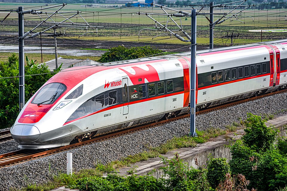 penumpang-whoosh-lebaran-2026-naik-113-persen