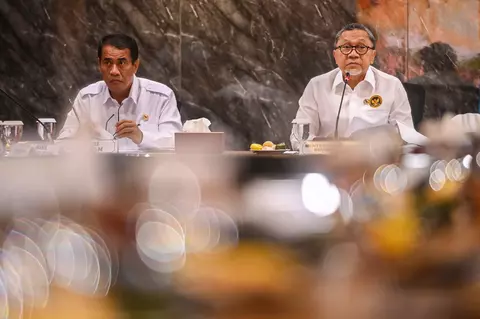 mentan-hibahkan-10-ribu-ton-beras-untuk-palestina