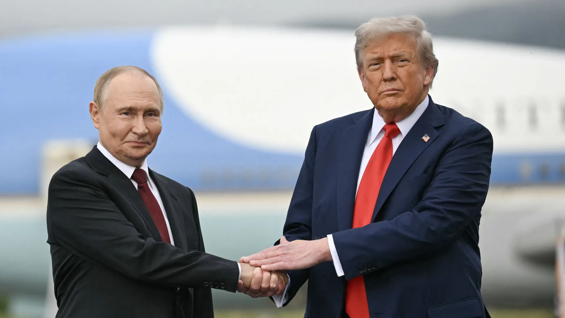 trump-setujui-rencana-28-poin-perdamaian-rusia-ukraina