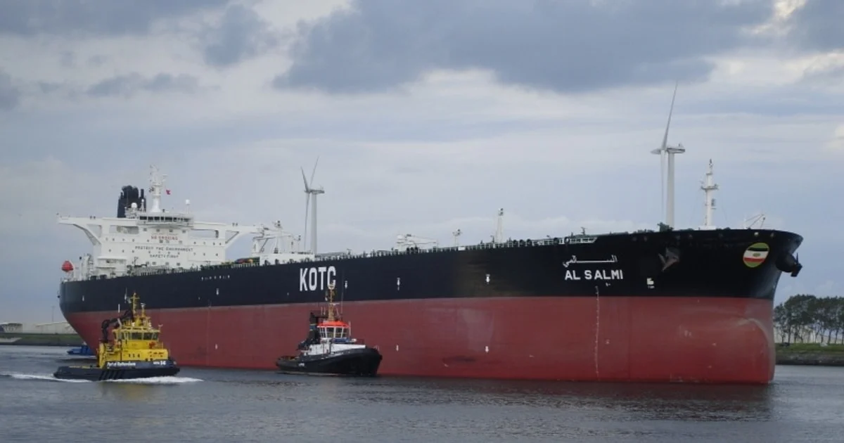 tanker-kuwait-terbakar-di-dubai-diduga-diserang-iran