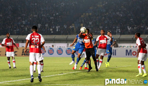 polisi-ungkap-alasan-laga-persipura-vs-persib-digelar-tanpa-penonton