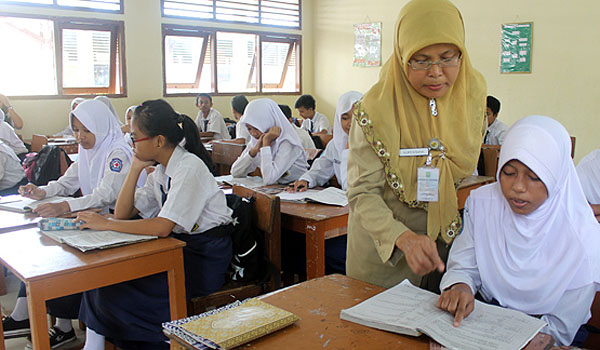 banyak-guru-honorer-di-garut-tak-terdata-bantuan-pemerintah