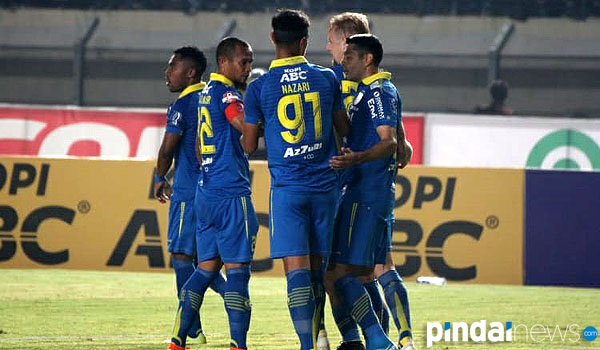 main-enjoy-jadi-kunci-kemenangan-persib-atas-persipura