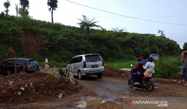 pemkab-cianjur-diminta-segera-realisasikan-pembangunan-jalur-puncak-ii