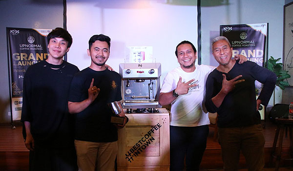 sisihkan-39-peserta-barista-asal-bandung-ini-juara-latte-art-upnormal