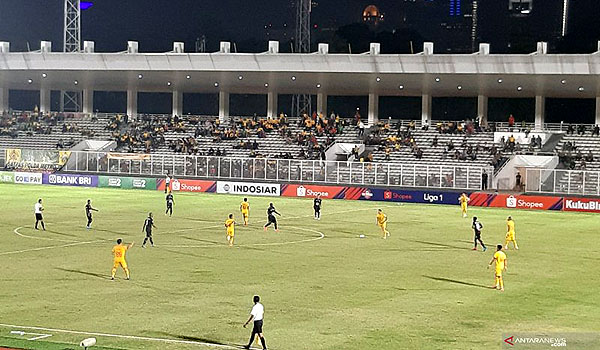 persija-terpaksa-jamu-kalteng-putra-di-stadion-madya-ini-alasannya