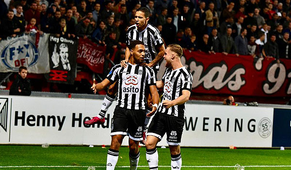 drama-5-gol-heracles-patahkan-harapan-twente-ke-puncak-eredivisie