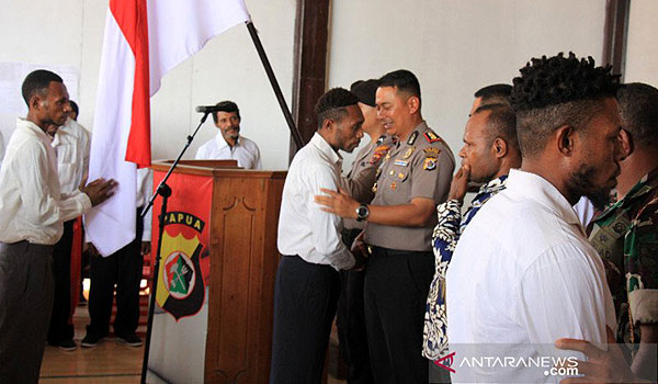 polres-jayapura-tangguhkan-20-orang-tersangka-kasus-makar