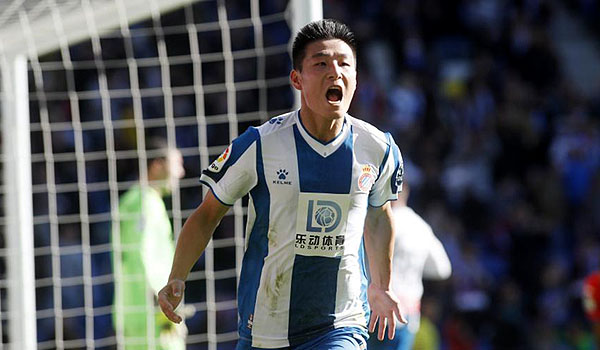 pemain-espanyol-asal-china-wu-lei-positif-covid-19