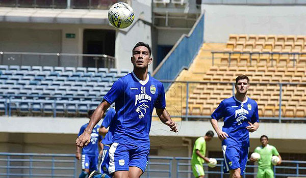 dua-pemain-asing-persib-pastikan-segera-merapat-ke-bandung