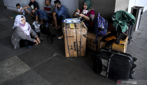 layanan-bus-akap-akdp-di-seluruh-terminal-jabodetabek-disetop