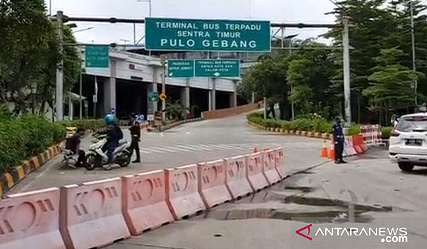 terjadi-lonjakan-penumpang-di-pulogebang-sebelum-larangan-mudik