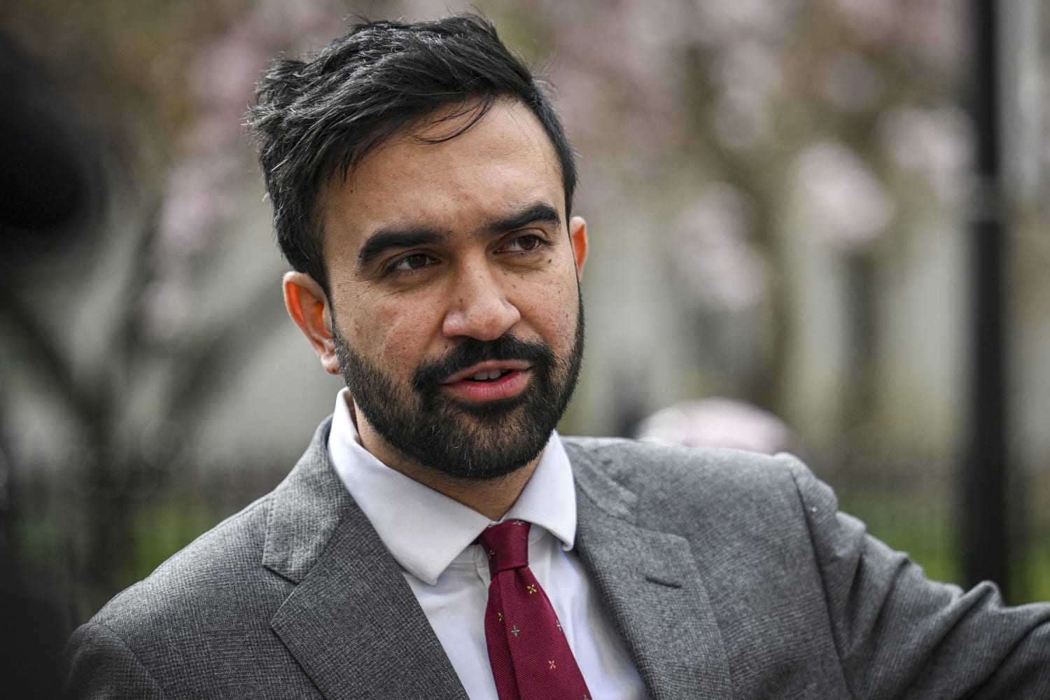 hari-pertama-menjabat-zohran-mamdani-cabut-aturan-pro-israel