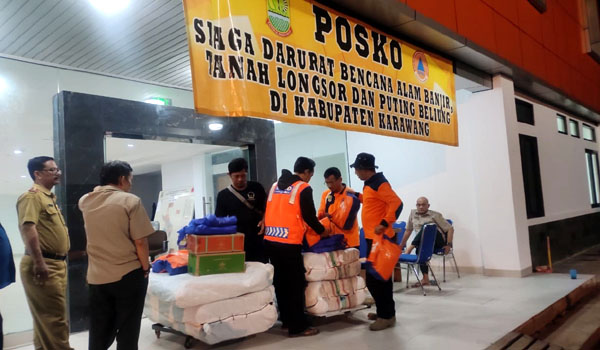 dinsos-jabar-kirim-bantuan-logistik-ke-daerah-bencana