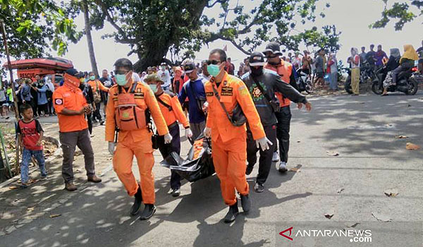 seorang-nelayan-ditemukan-meninggal-di-laut-pangandaran