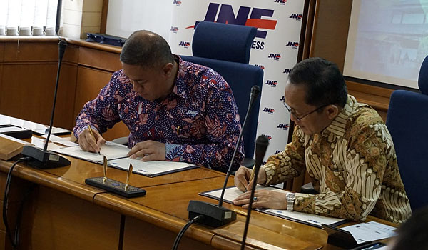 kembangkan-bisnis-jne-jalin-kerja-sama-dengan-itb