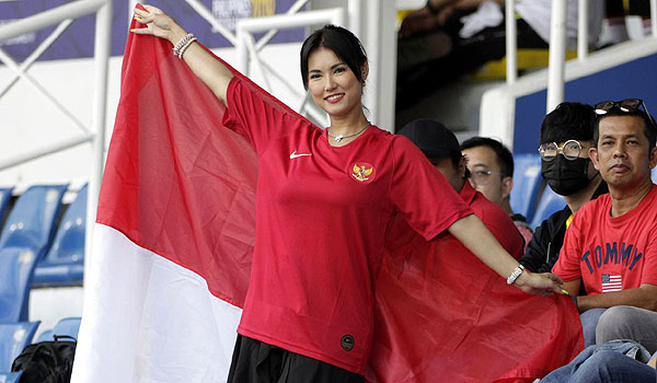 maria-miyabi-ozawa-dukung-timnas-indonesia-saat-hadapi-thailand