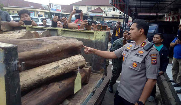 polres-majalengka-bekuk-seorang-pelaku-penebangan-liar