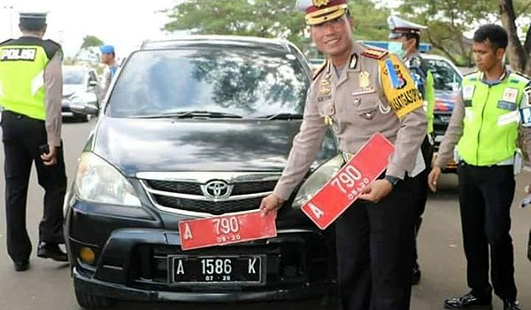 plt-bupati-cianjur-ingatkan-asn-tak-gunakan-mobil-dinas-untuk-mudik