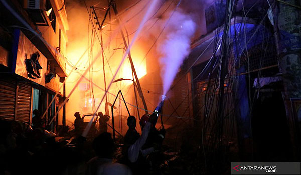 sebuah-rumah-sakit-terbakar-5-orang-pasien-covid-19-tewas