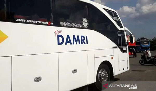 damri-operasikan-bus-trayek-bandara-untuk-angkut-paramedis