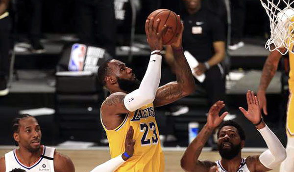 restart-nba-lebron-tentukan-kemenangan-lakers-dalam-battle-of-la